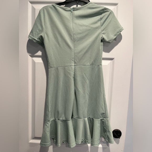 SHEIN Light Green Dress - Picture 2 of 2